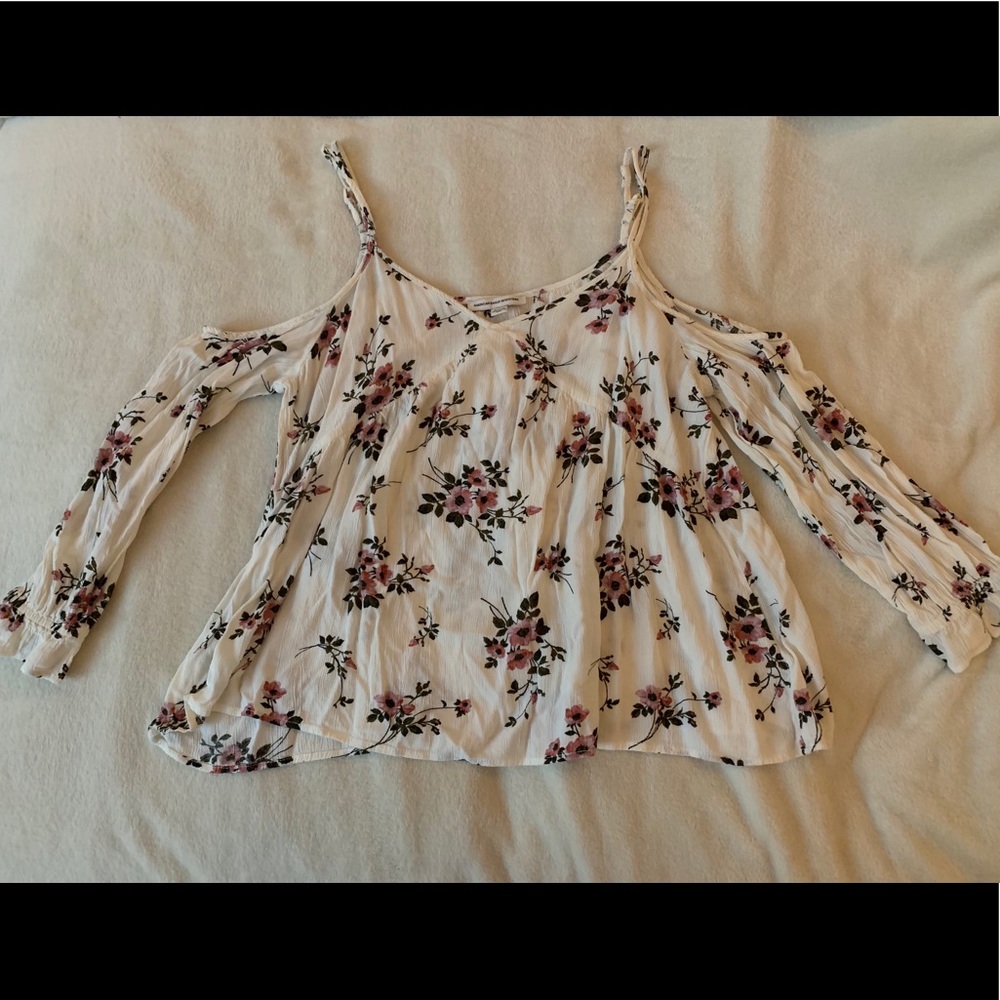 American Eagle off the shoulder floral long sleeve
